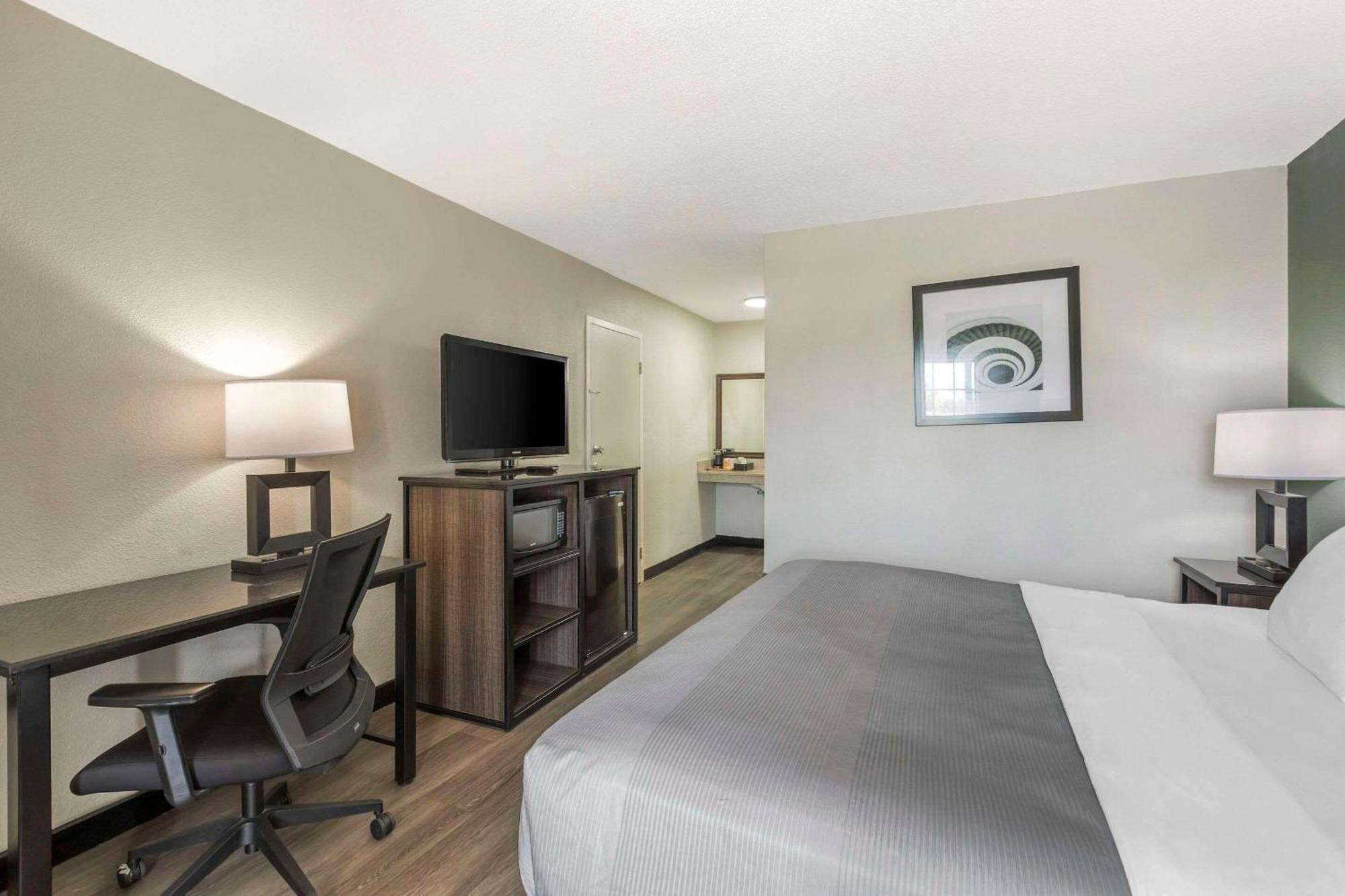 Quality Inn & Suites Santee Extérieur photo