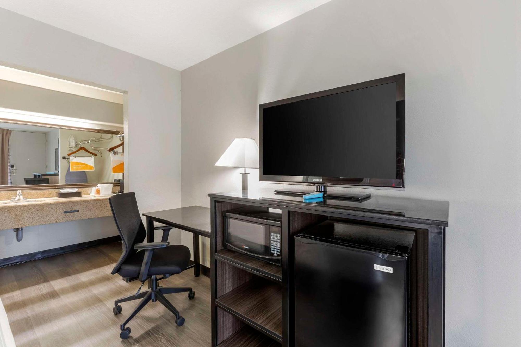 Quality Inn & Suites Santee Extérieur photo