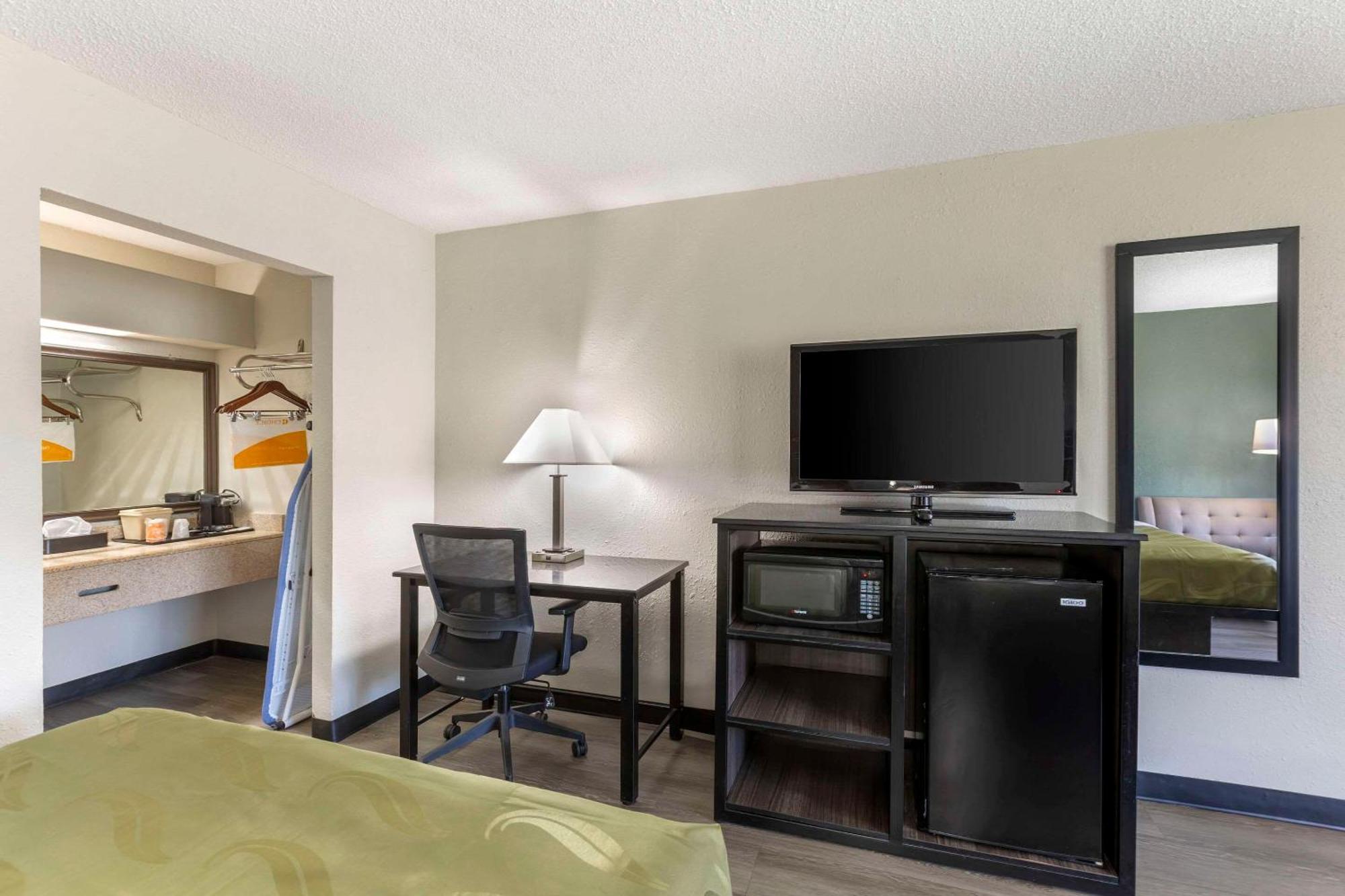 Quality Inn & Suites Santee Extérieur photo