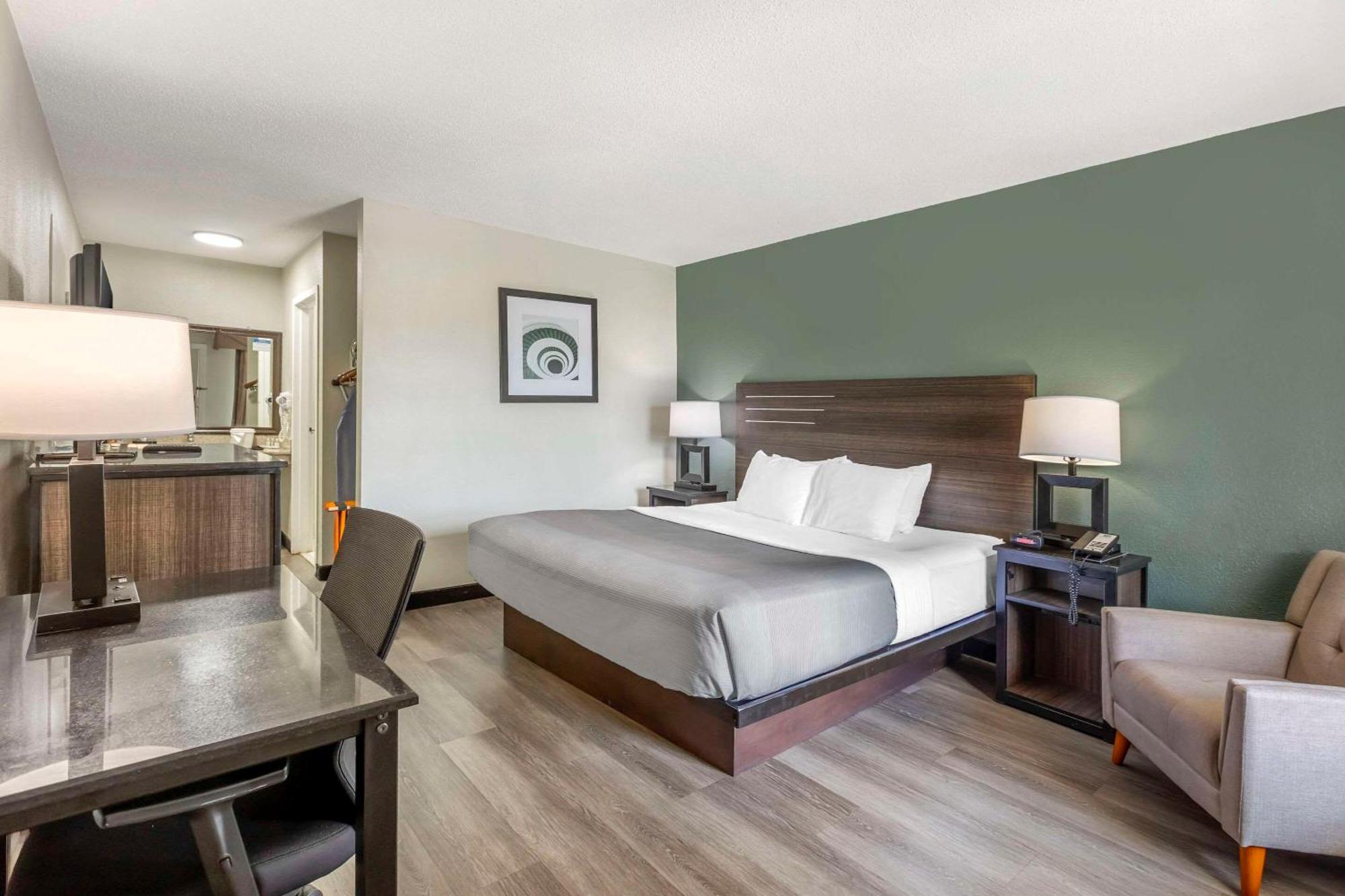 Quality Inn & Suites Santee Extérieur photo