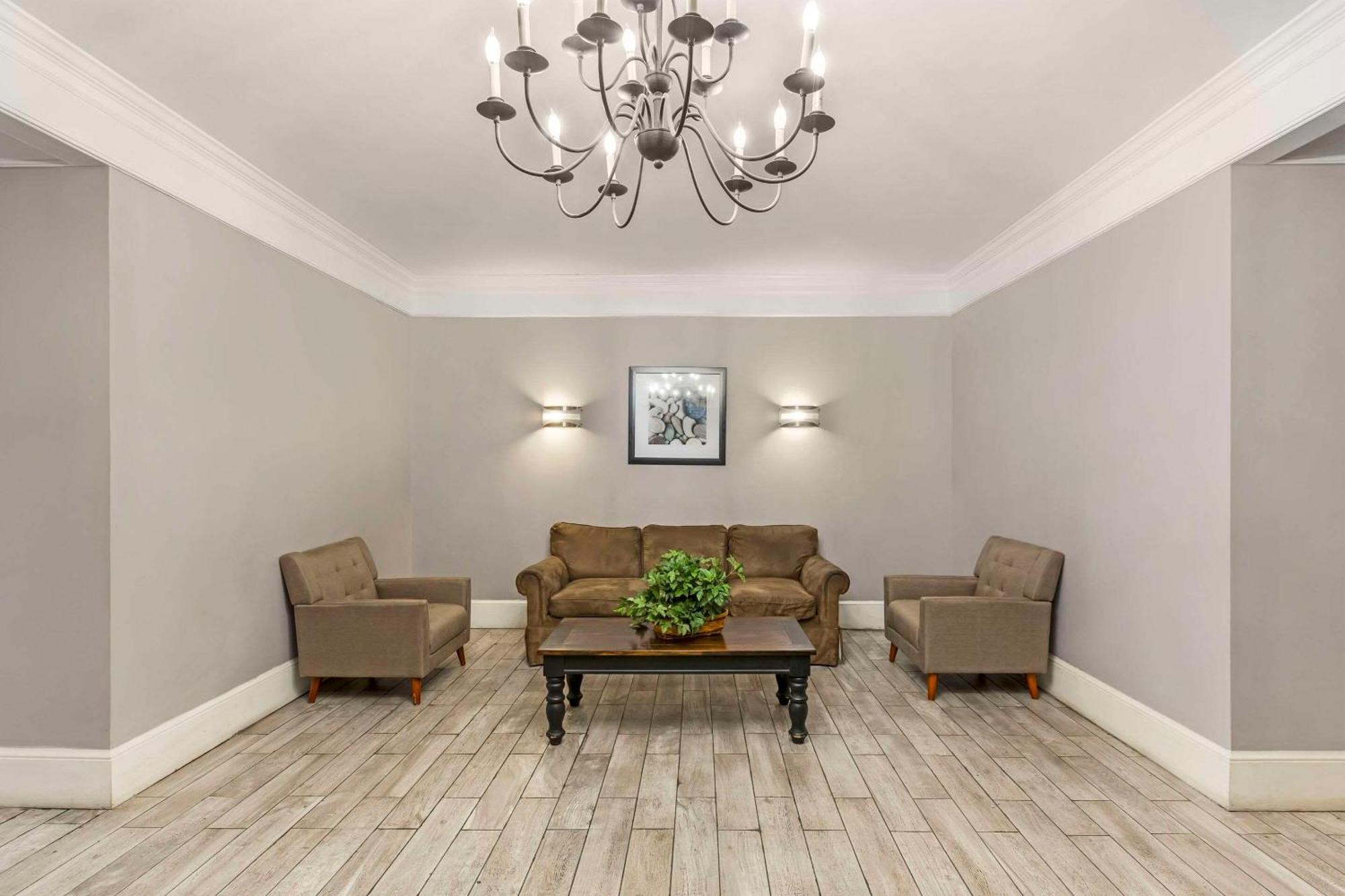 Quality Inn & Suites Santee Extérieur photo