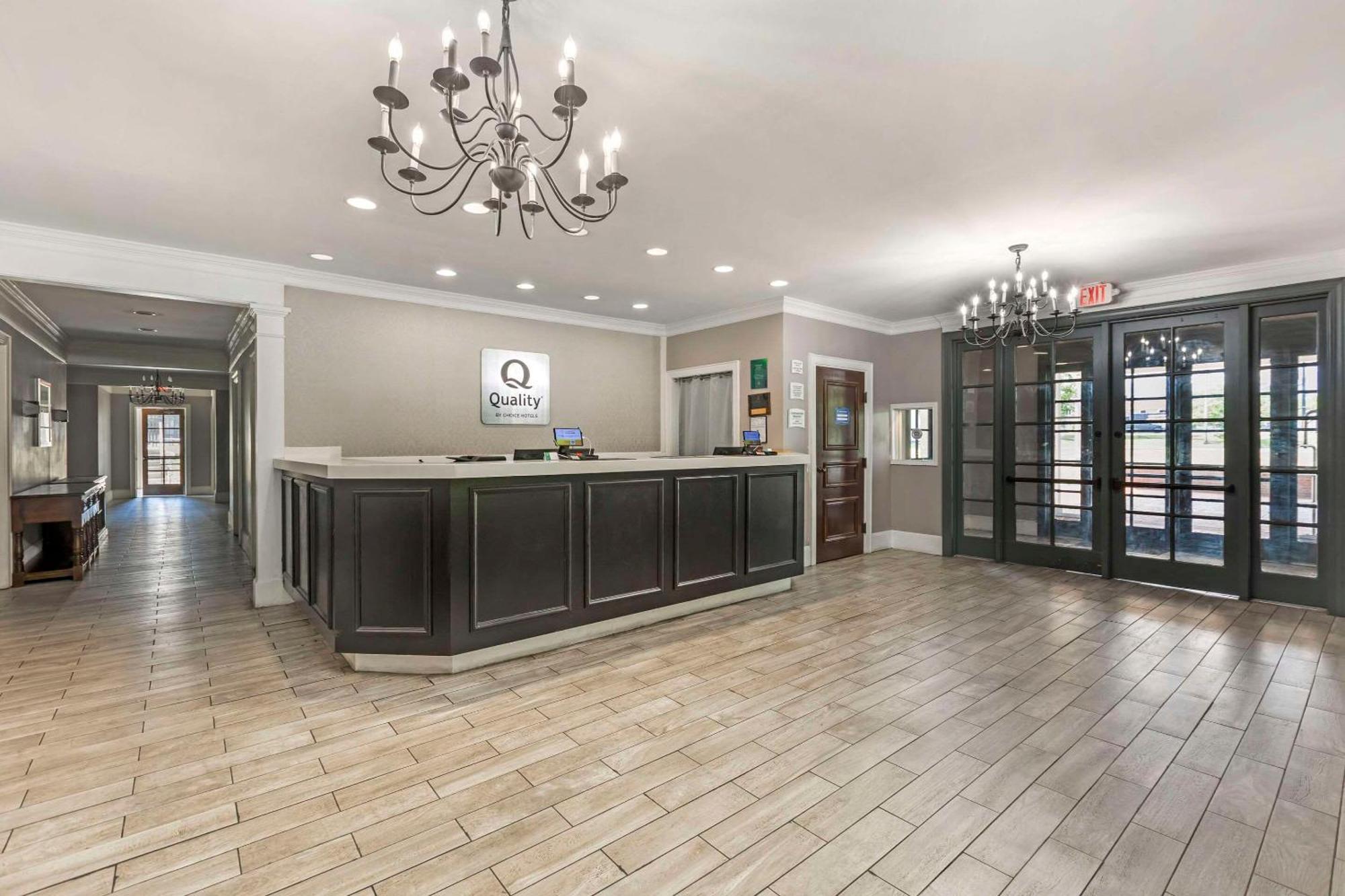 Quality Inn & Suites Santee Extérieur photo