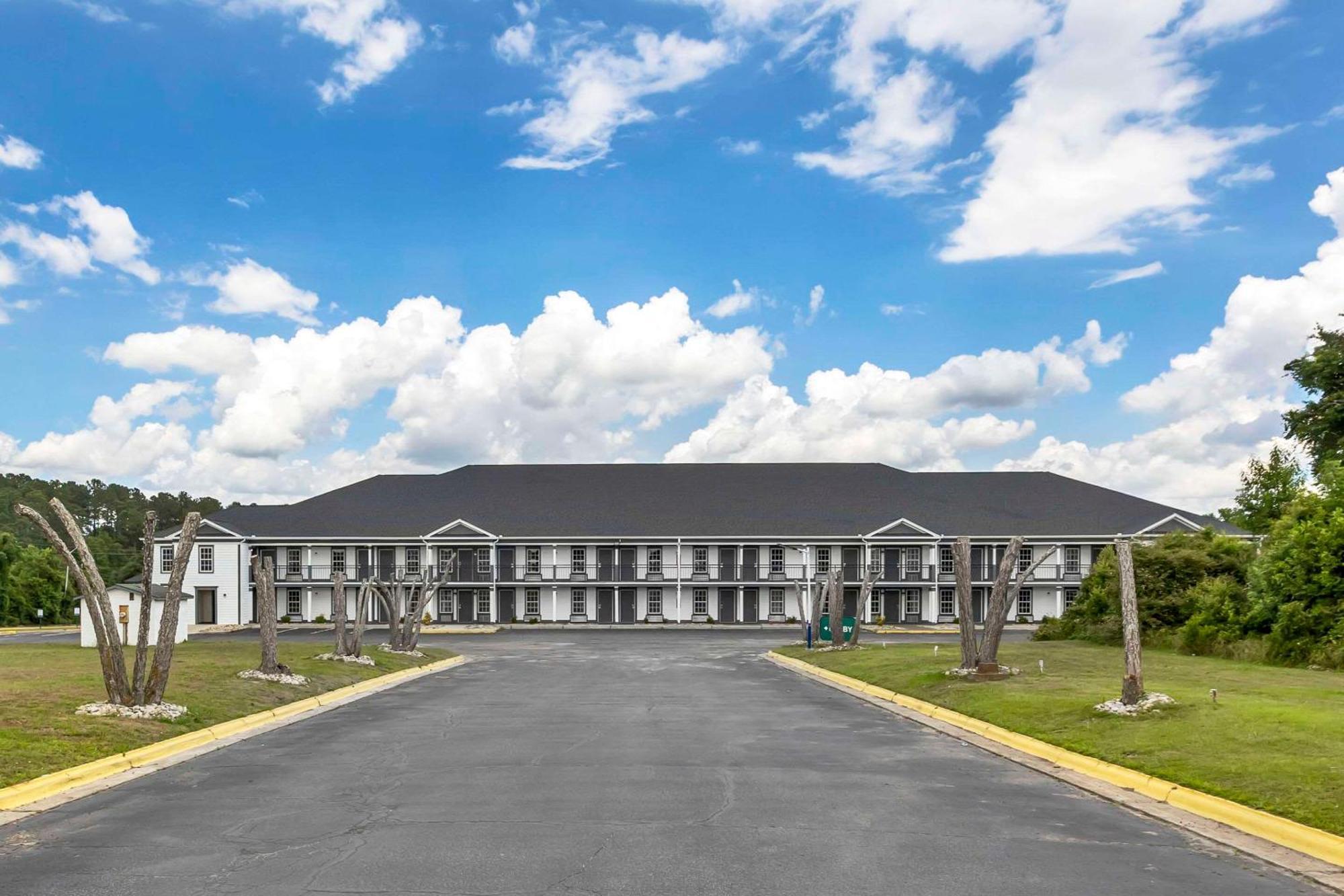 Quality Inn & Suites Santee Extérieur photo
