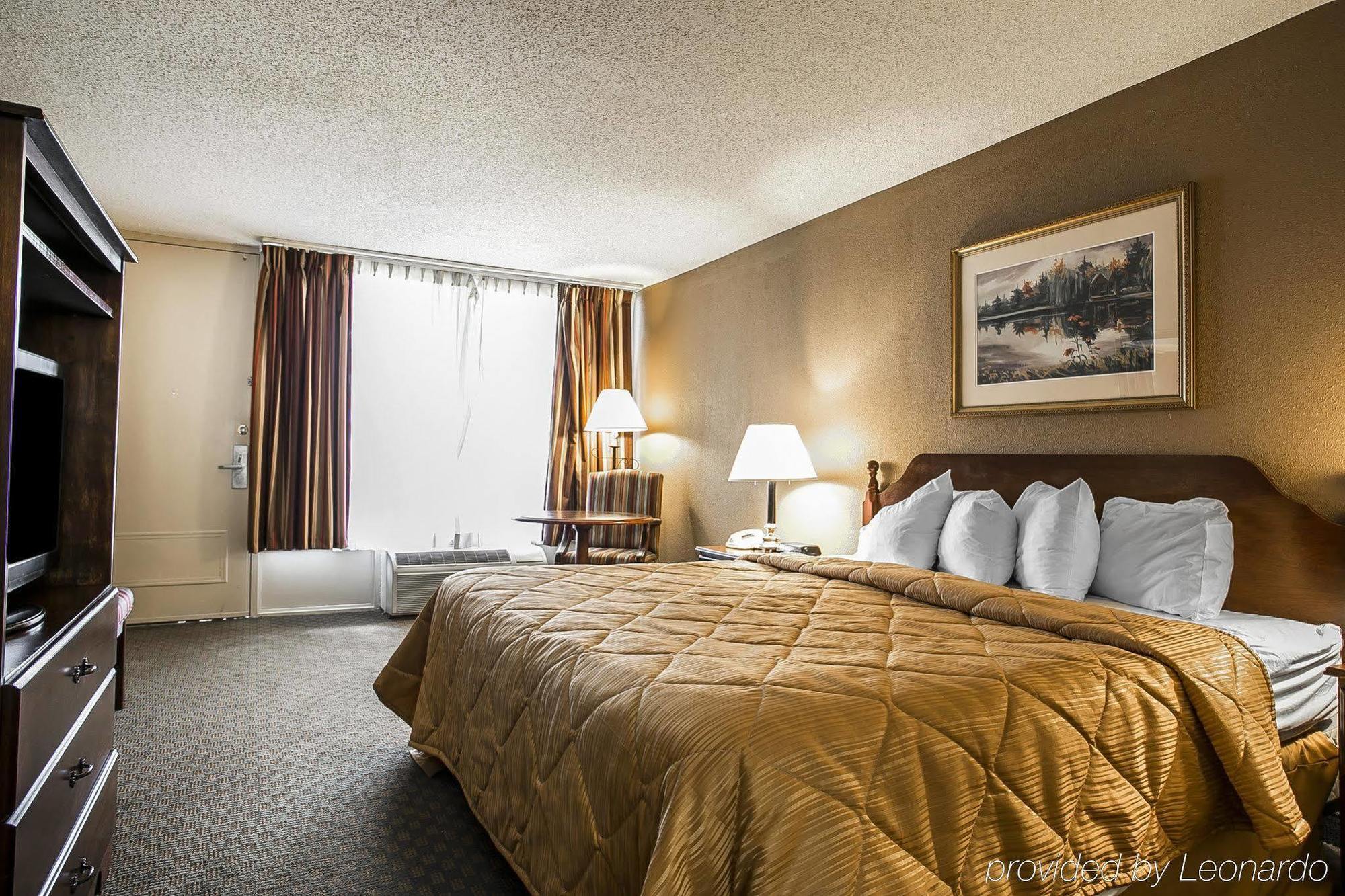 Quality Inn & Suites Santee Extérieur photo